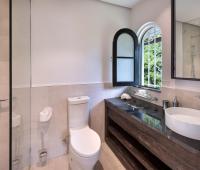 Bathroom 4 Elsewhere 10 Bedroom Sandy Lane Villa For Rent In Barbados 
