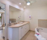 Palm Beach 204 Barbados Beachfront Condo Rental Master Bathroom